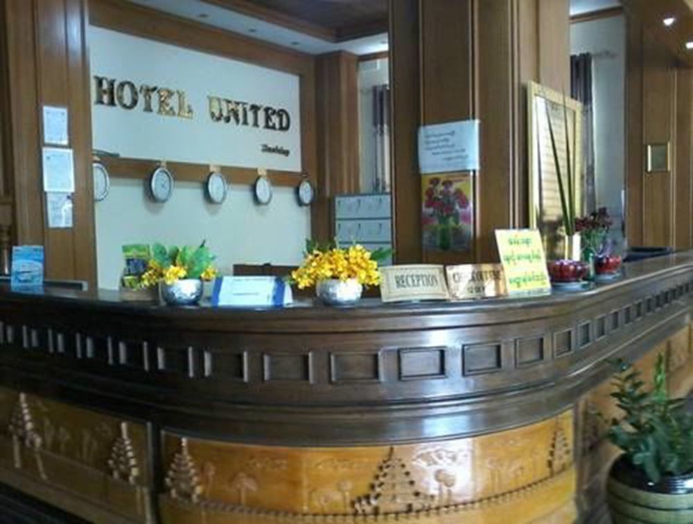 Hotel United Mandalay Exterior foto